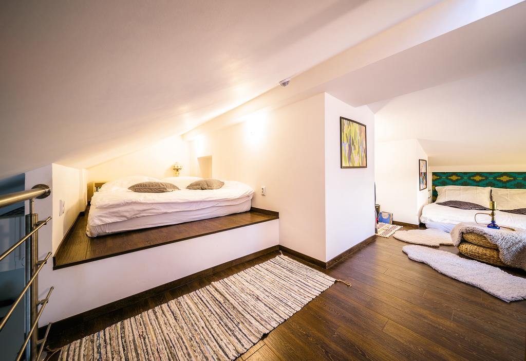 Rooftop Triplex Apartment In Centre Hradec Králové Zewnętrze zdjęcie